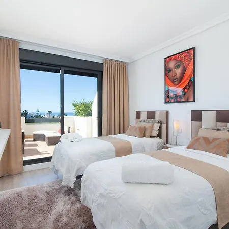 Sunset Golf, Sea View And Pool Apartamento *