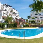 Sunset Golf, Sea View And Pool Apartmán