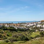 Apartmán Sunset Golf, Sea View And Pool *